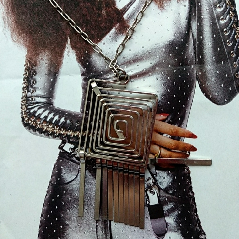 silver statement clearance screaming ARTist!